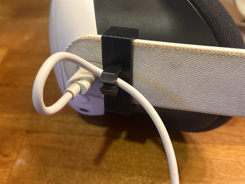 Cable protector for quest 3